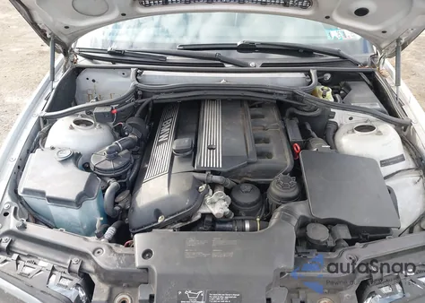 2005 BMW 325I from USA, damaged, VIN WBAEV33405KL64984